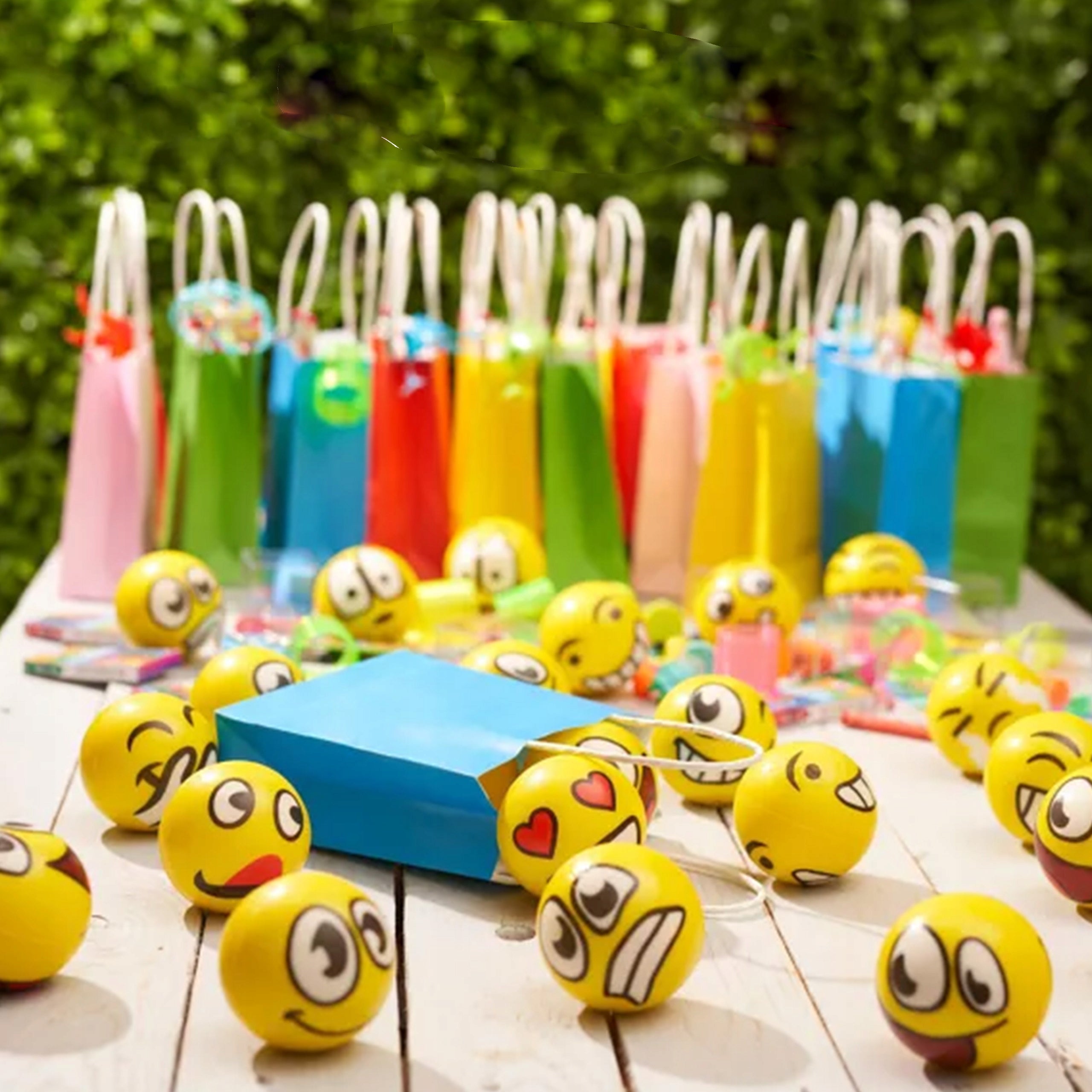 PIŁECZKI SENSORYCZNE ANTYSTRESOWE 12 SZT GNIOTKI DLA DZIECI I DOROSŁYCH